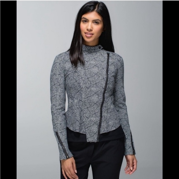 Lululemon Bust A Move Jacket! - Picture 4 of 16